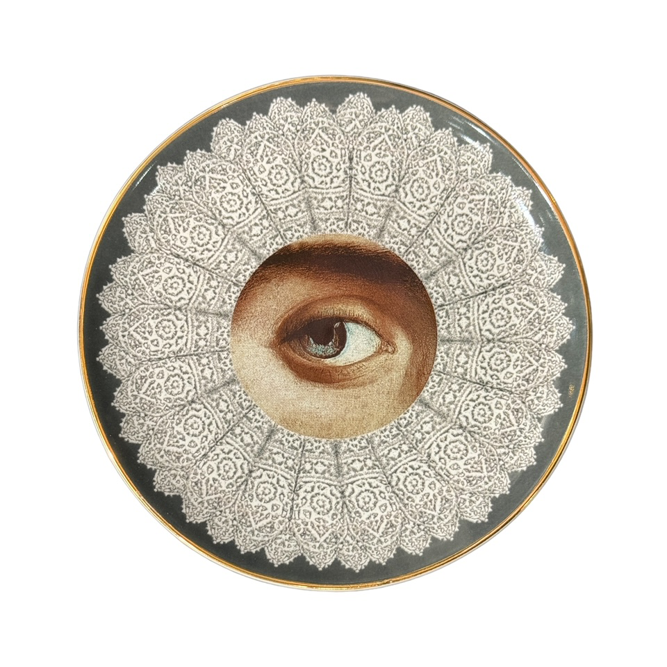 Spitfire Girl - Secret Lover Male Round Ceramic Dish