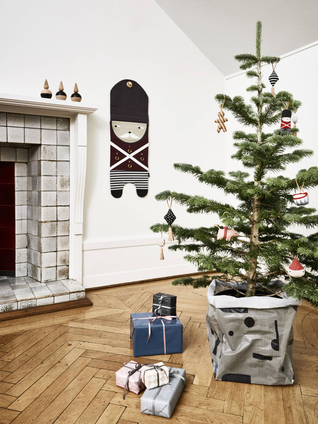 OYOY LIVING DESIGN - Christmas Guard Advent Calendar