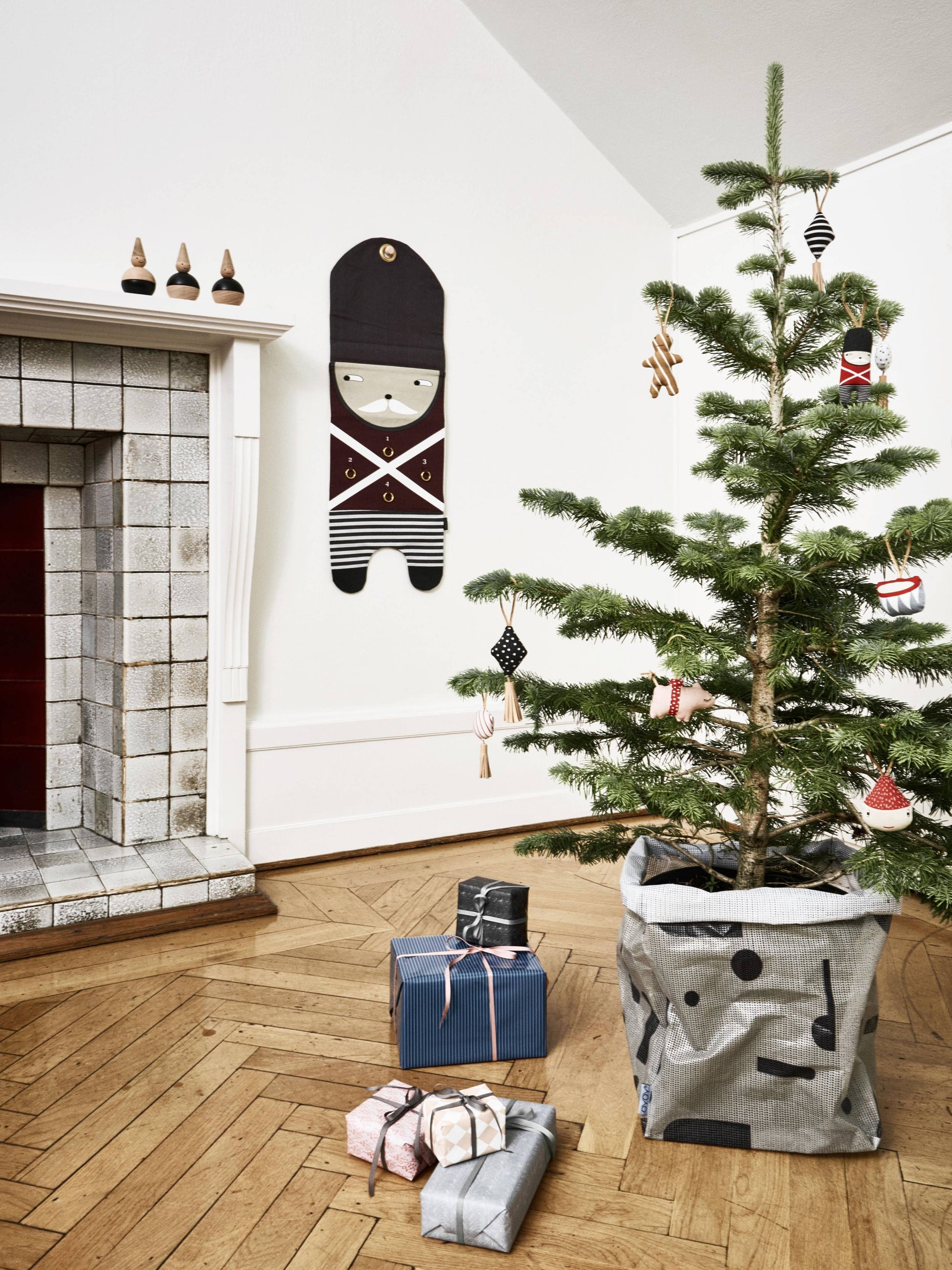 OYOY LIVING DESIGN - Christmas Guard Advent Calendar