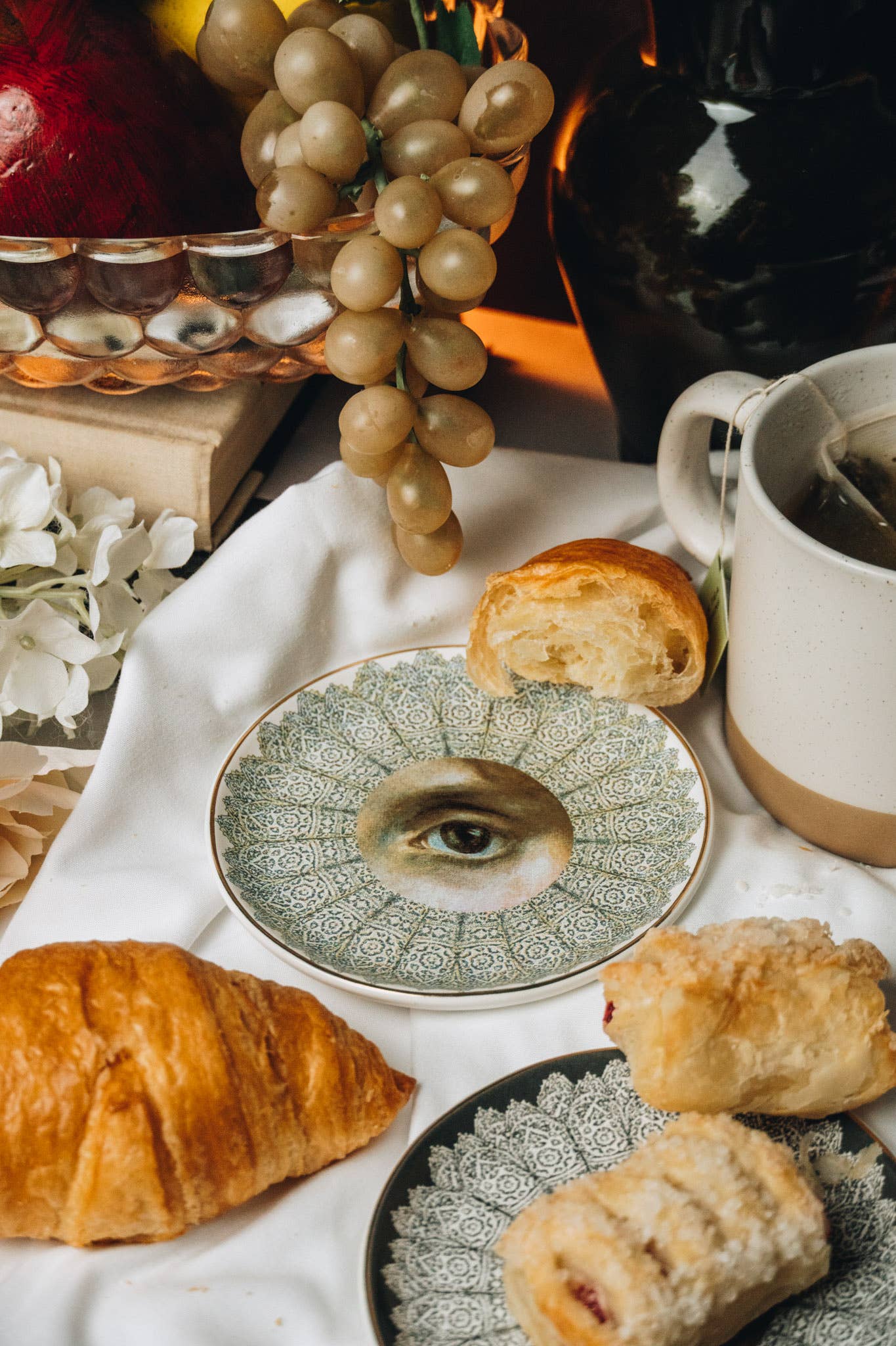 Spitfire Girl - Secret Lover Female Round Ceramic Dish