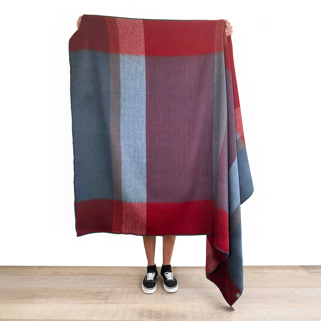 Shupaca Alpaca - Alpaca Throw Blanket - Caramel Apple