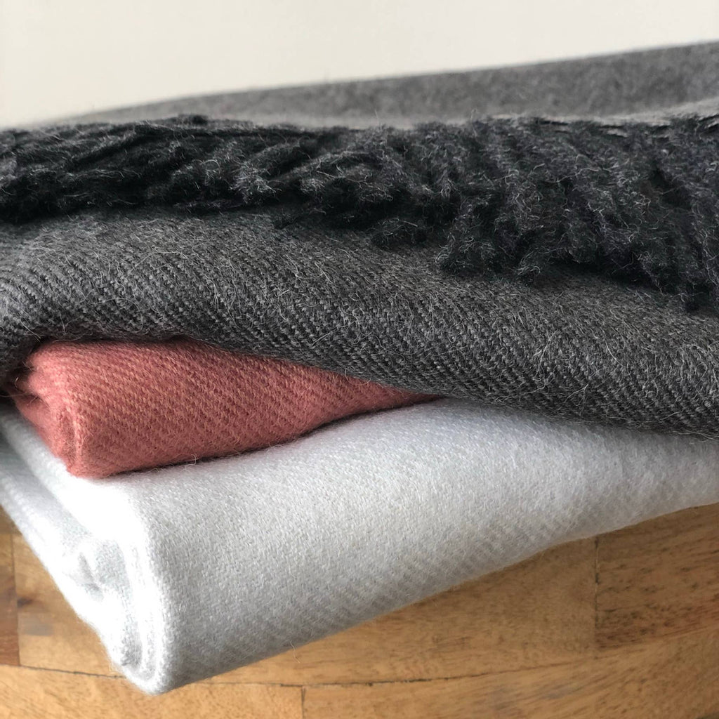 Shupaca Alpaca - 100% Baby Alpaca Throw - Carbon