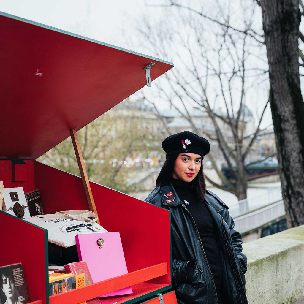 Macon & Lesquoy - Brooch -  Brush of Love