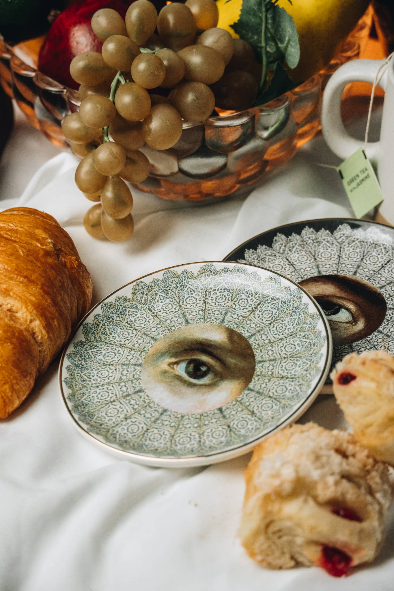 Spitfire Girl - Secret Lover Female Round Ceramic Dish