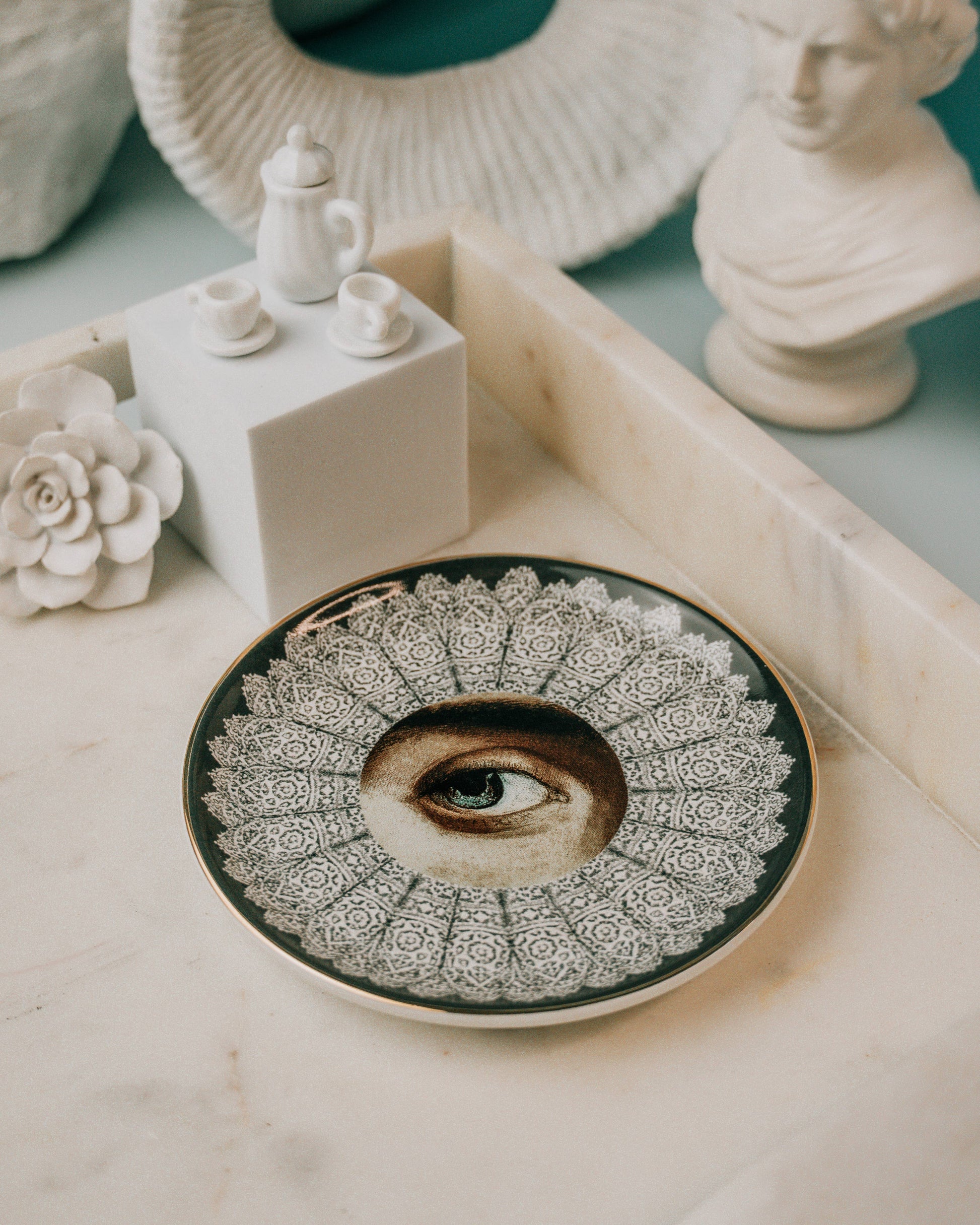 Spitfire Girl - Secret Lover Male Round Ceramic Dish