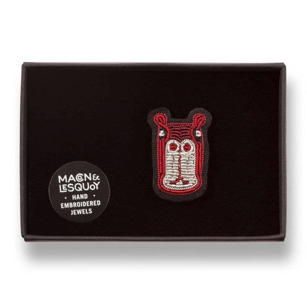 Macon & Lesquoy - Brooch - Mr. X
