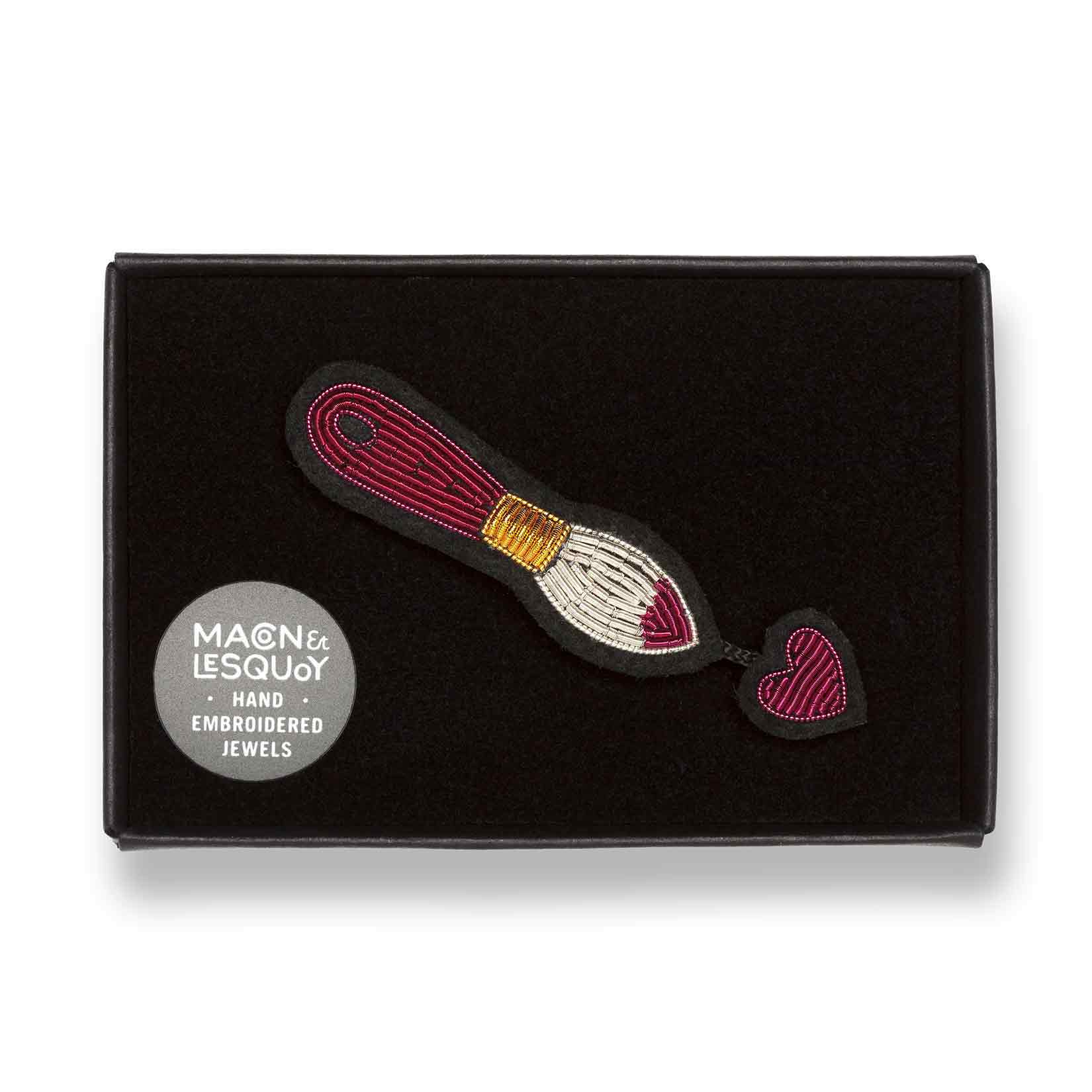 Macon & Lesquoy - Brooch -  Brush of Love